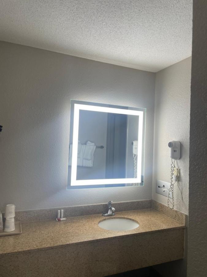 Days Inn By Wyndham Elizabeth City Esterno foto