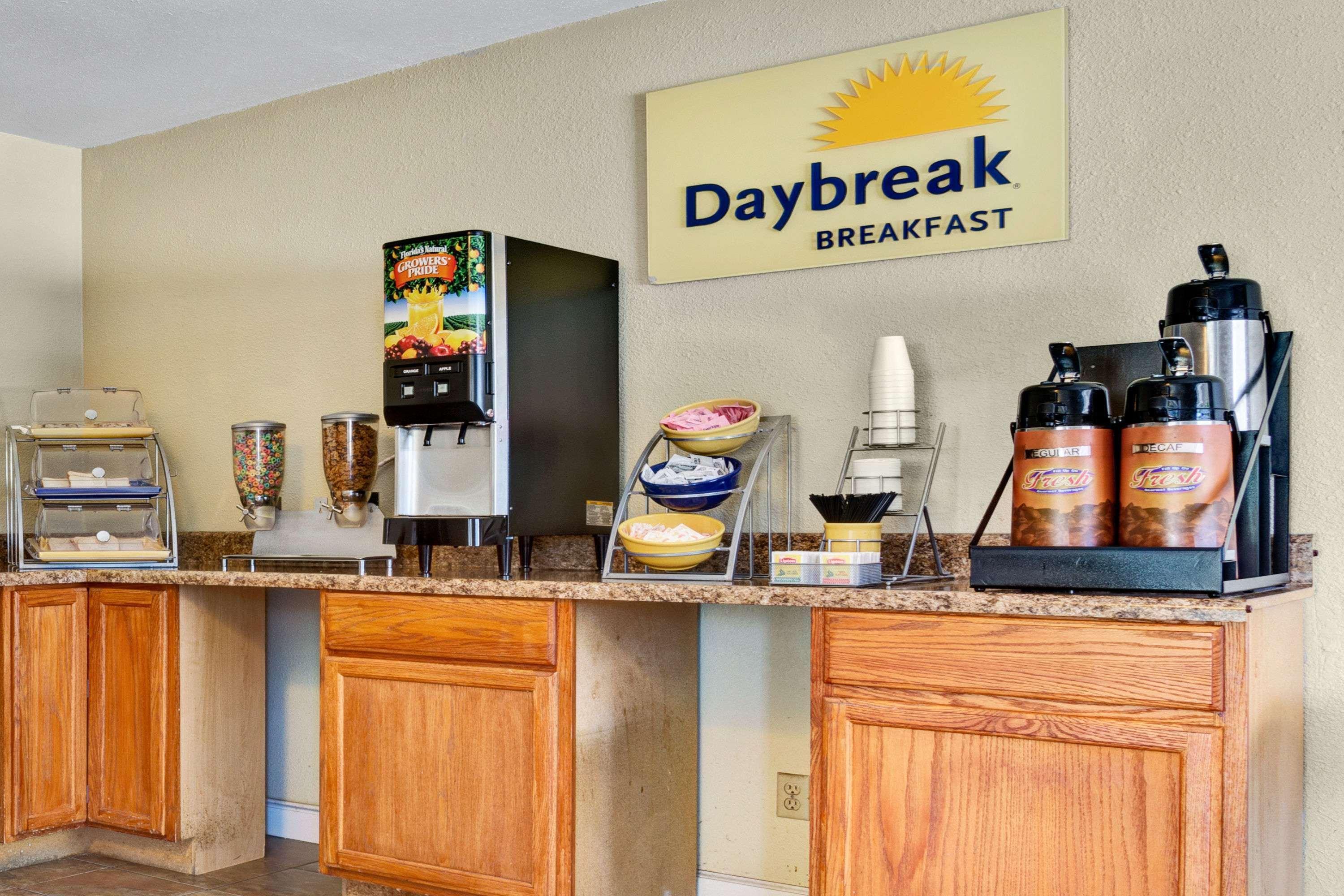 Days Inn By Wyndham Elizabeth City Esterno foto